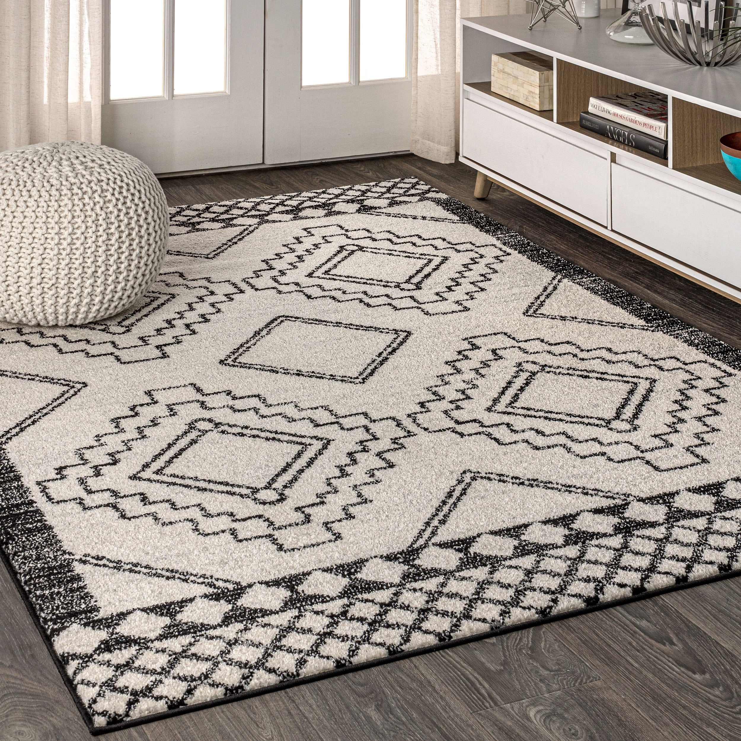 Shop Jonathan Y Amir Moroccan Beni Souk Cream Black Area Rug On