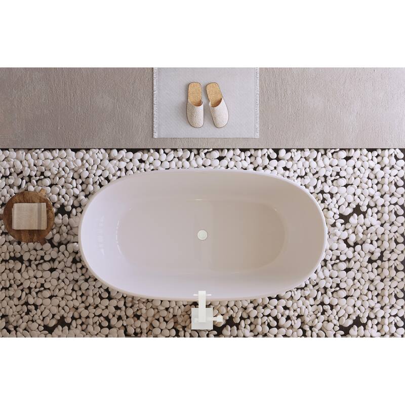 Adler Soaking Bathtub in Glossy White