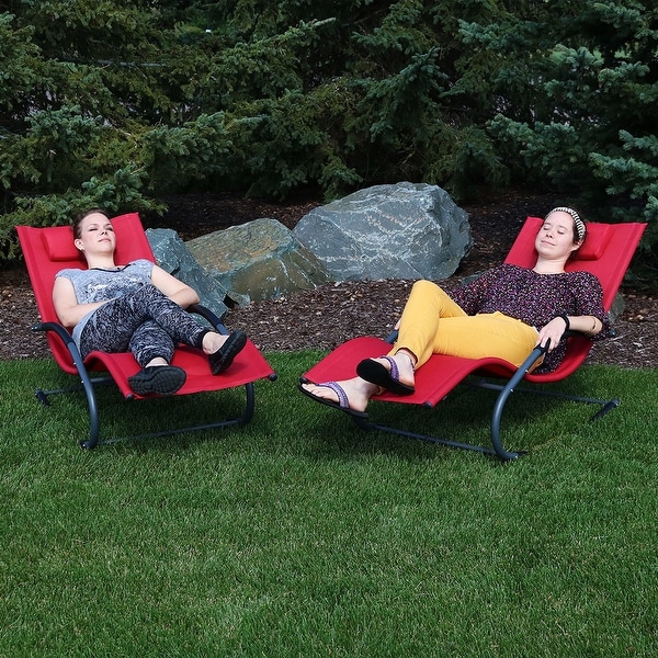 Wave lounger 2025