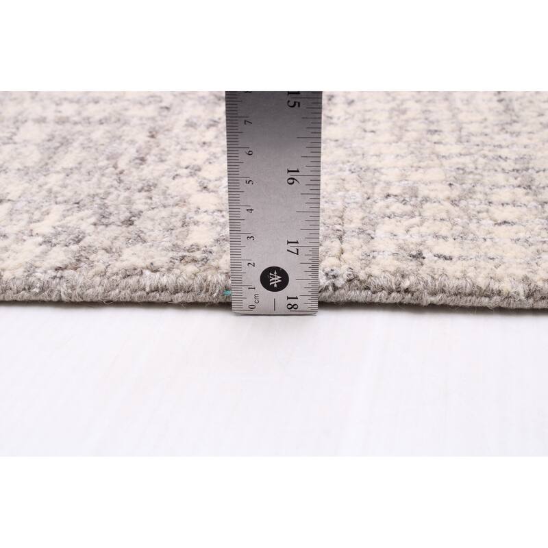 ECARPETGALLERY Hand-knotted Silk Shadow Light Grey Wool Rug - 4'0 x 6'2