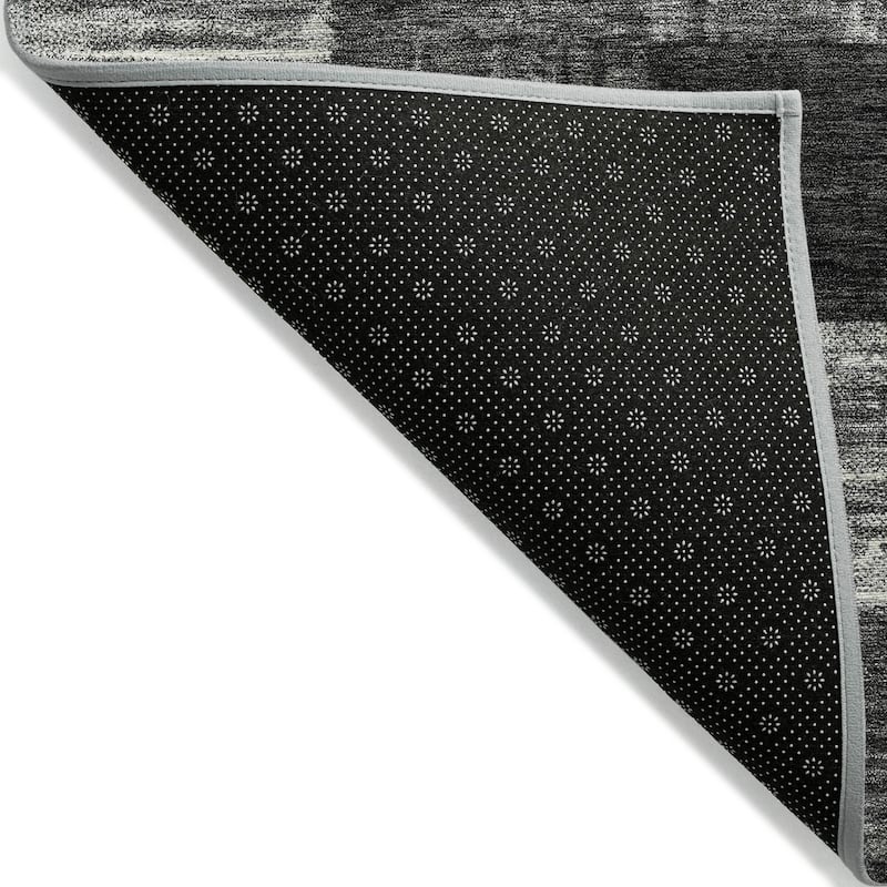 Machine Washable Indoor/ Outdoor Checker Chantille Rug
