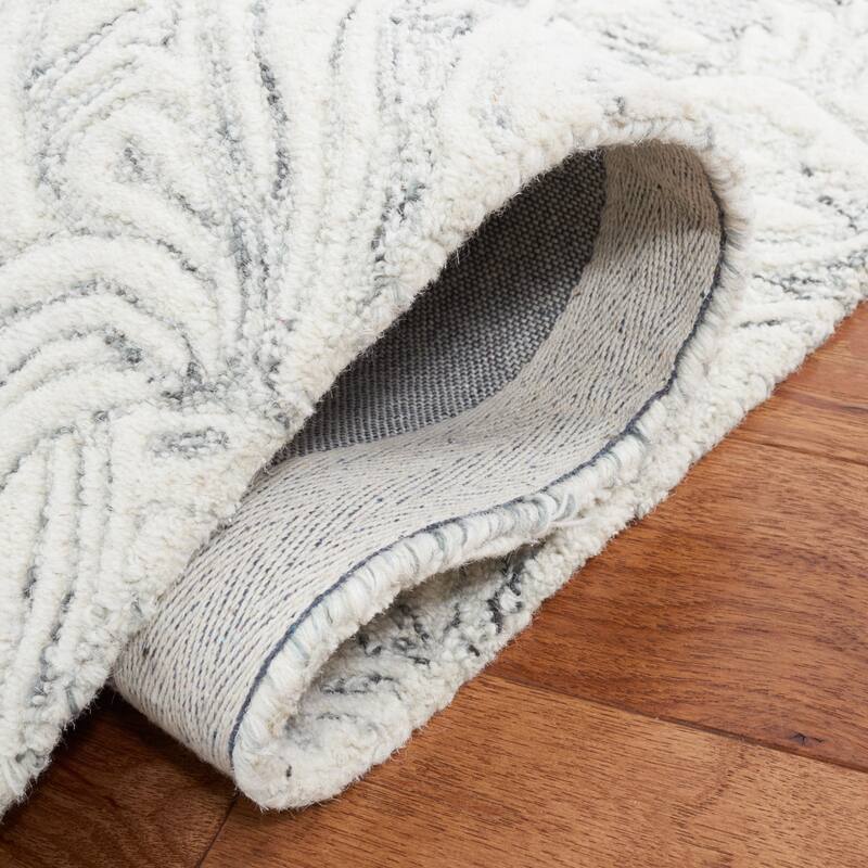 SAFAVIEH Handmade Metro Rakhee French Country Wool Rug