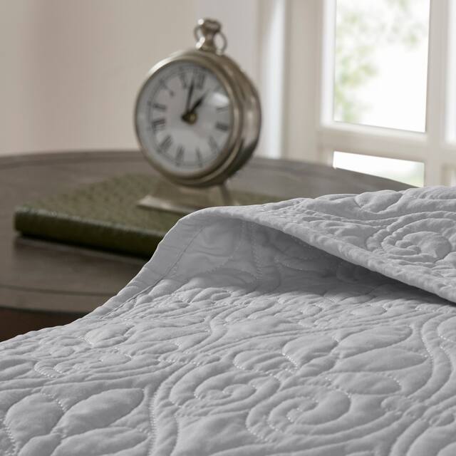 Madison Park Mansfield Reversible Bedspread Set