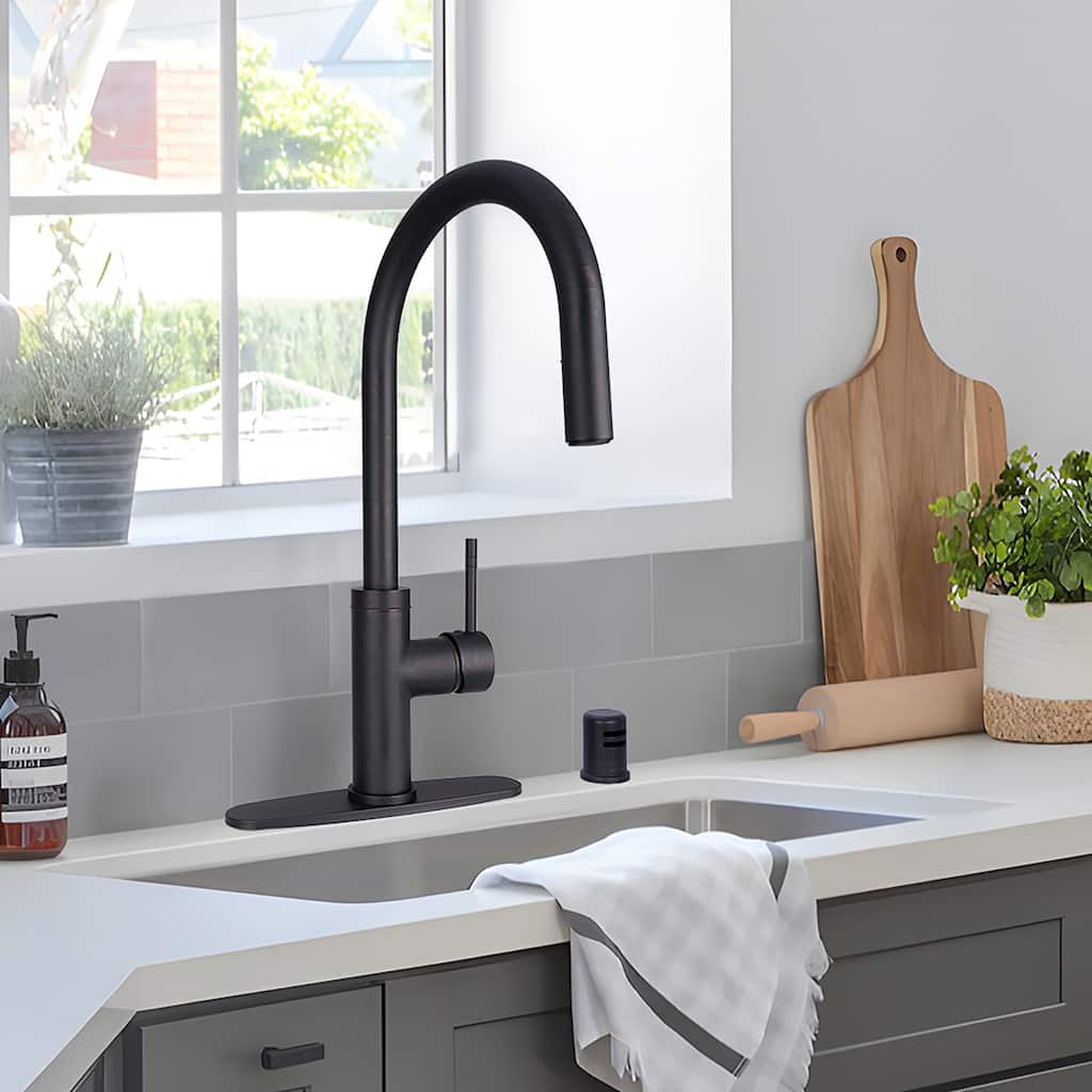 One-Handle Pull-Down Kitchen Faucet with Deck Plate