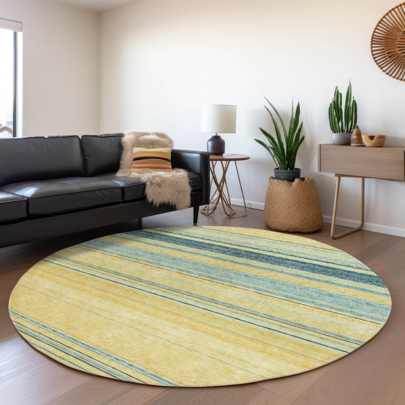 Machine Washable Indoor/ Outdoor Ombre Stripes Chantille Rug