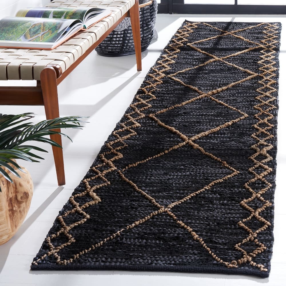 SAFAVIEH Handmade Vintage Leather Gidget Modern Rug