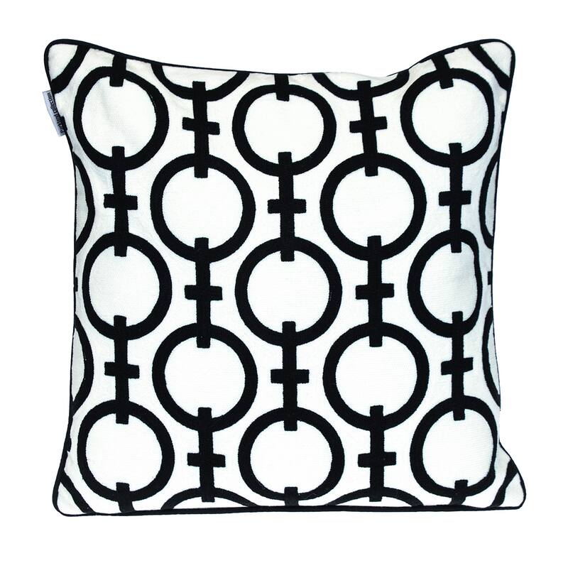 HomeRoots 18" X 18" Black 100% Cotton Geometric Zippered Pillow