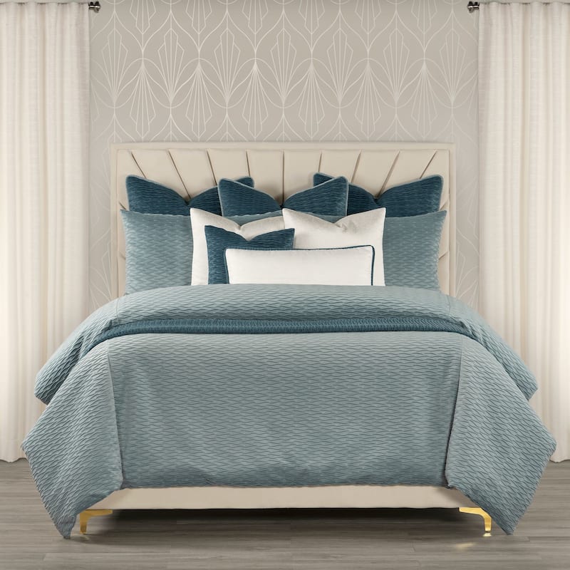 The Great Gatsby Velvet Wave Pleated Duvet & Insert Set