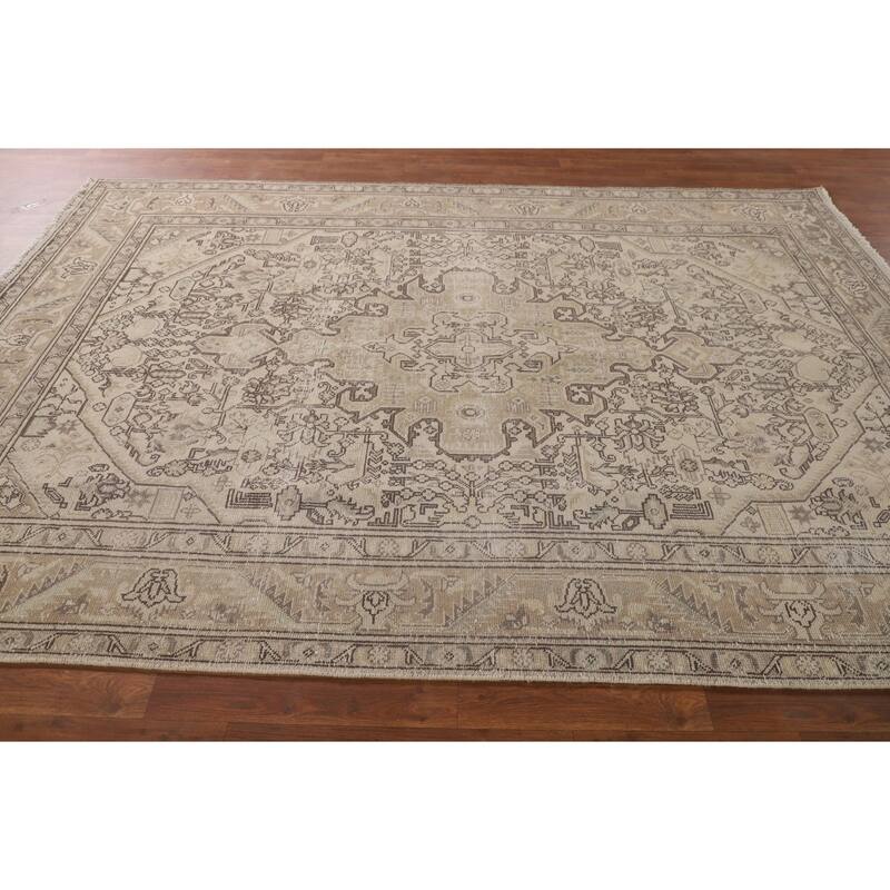 Distressed Tabriz Persian Vintage Rug Handmade Medallion Wool Carpet - 6'5"x 9'6"