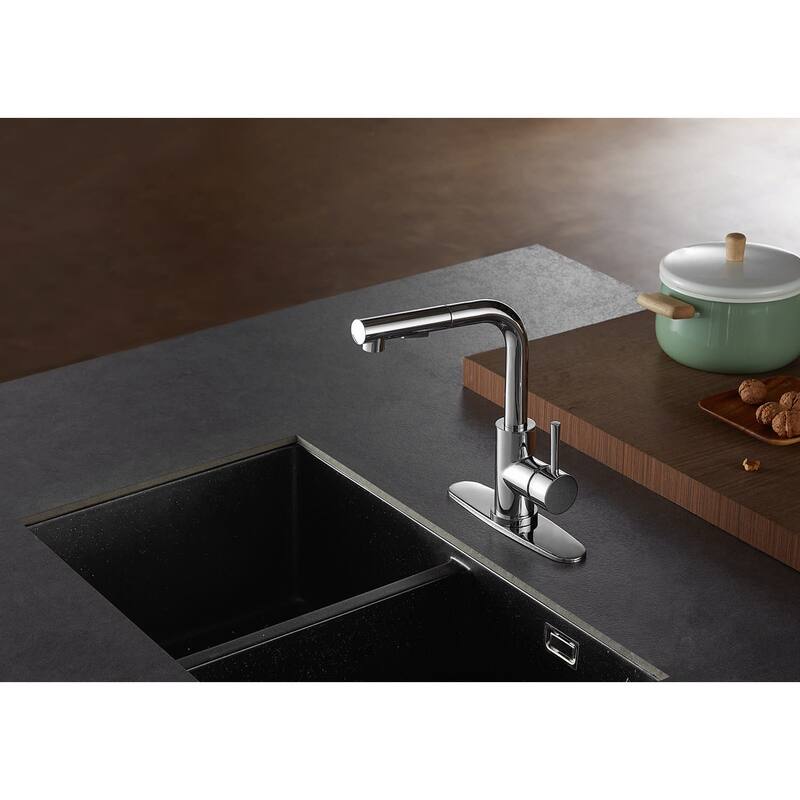 Kingston Brass Concord 1.8 GPM Single Hole Pull Out Kitchen Faucet