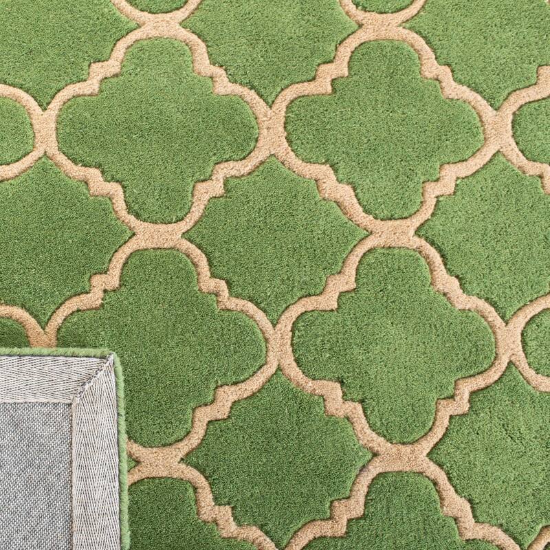 SAFAVIEH Handmade Chatham Maude Modern Moroccan Wool Rug