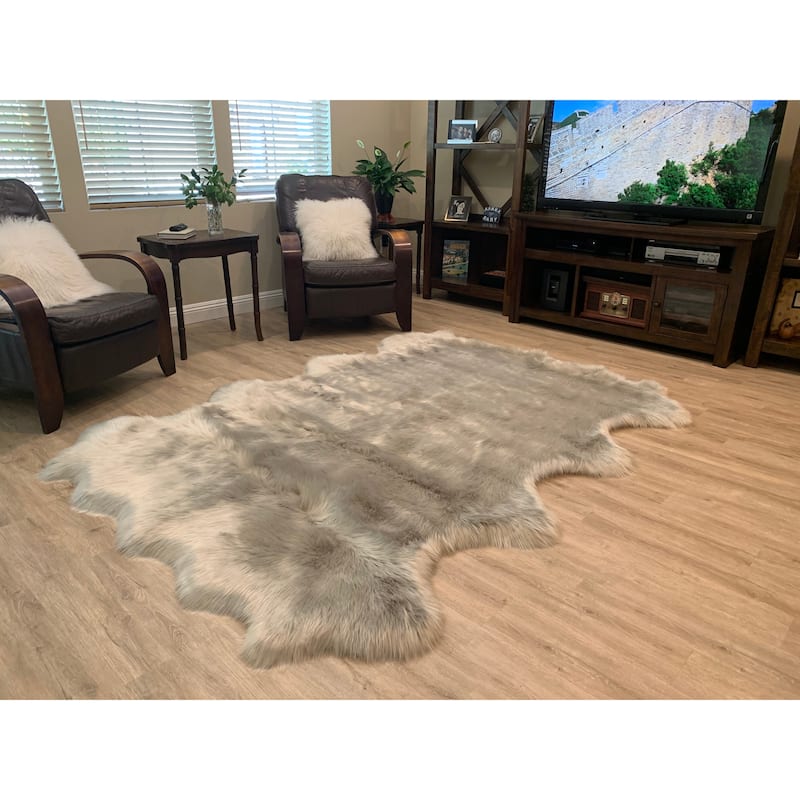 Highland Select Natural Long Wool Sheepskin 8 Pelt Shag Rug - 5'5" x 6'8"
