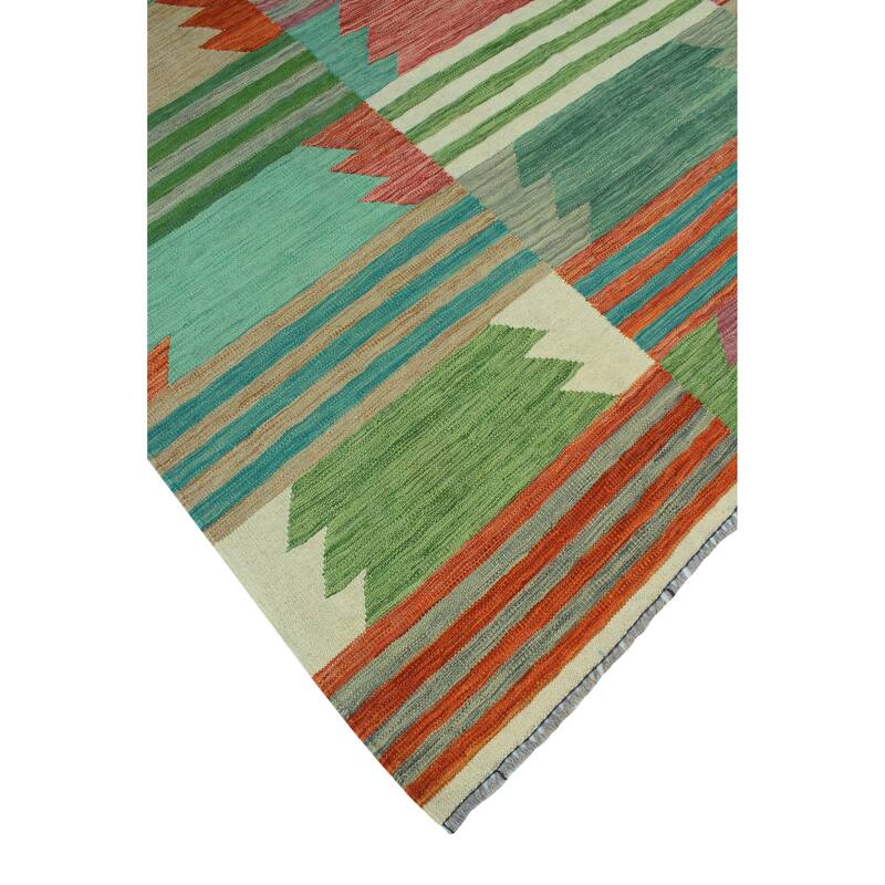 Modern Flatweave Dumaka Green/Ivory Rug - 6'7" x 9'9"