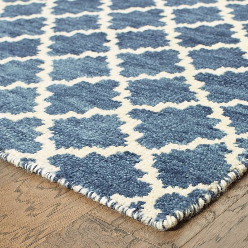 Vista Home Hand-made Wool Scalloped Trellis Area Rug