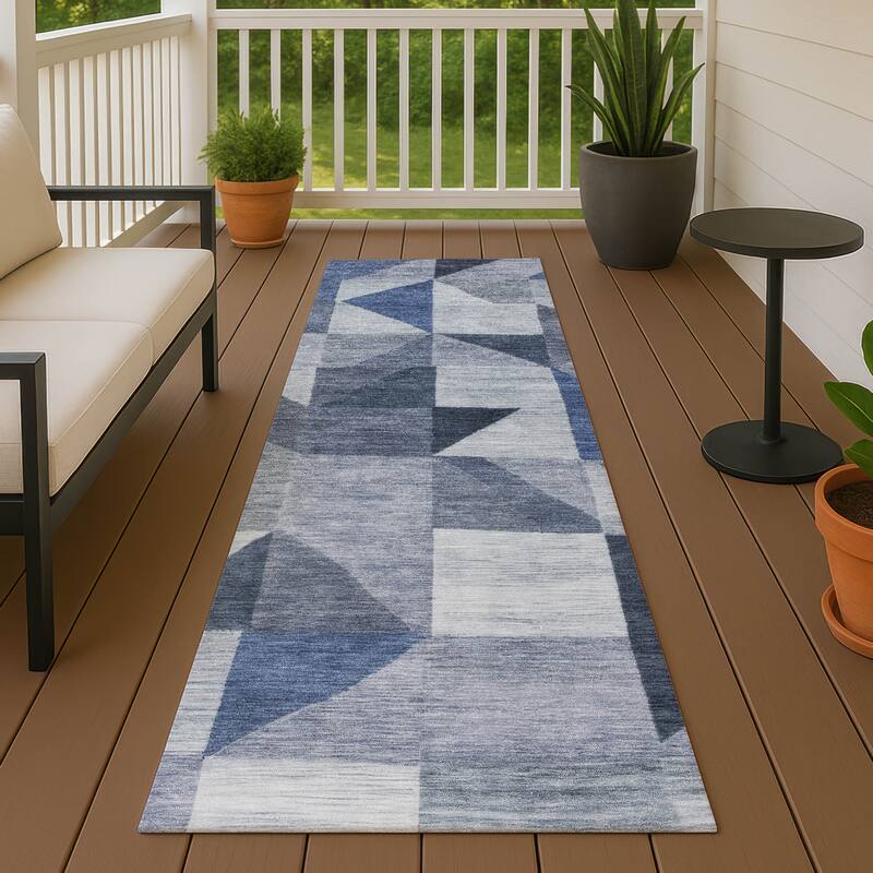 Machine Washable Indoor/ Outdoor Geo Rubi Chantille Rug - Denim - 2'3" x 7'6"