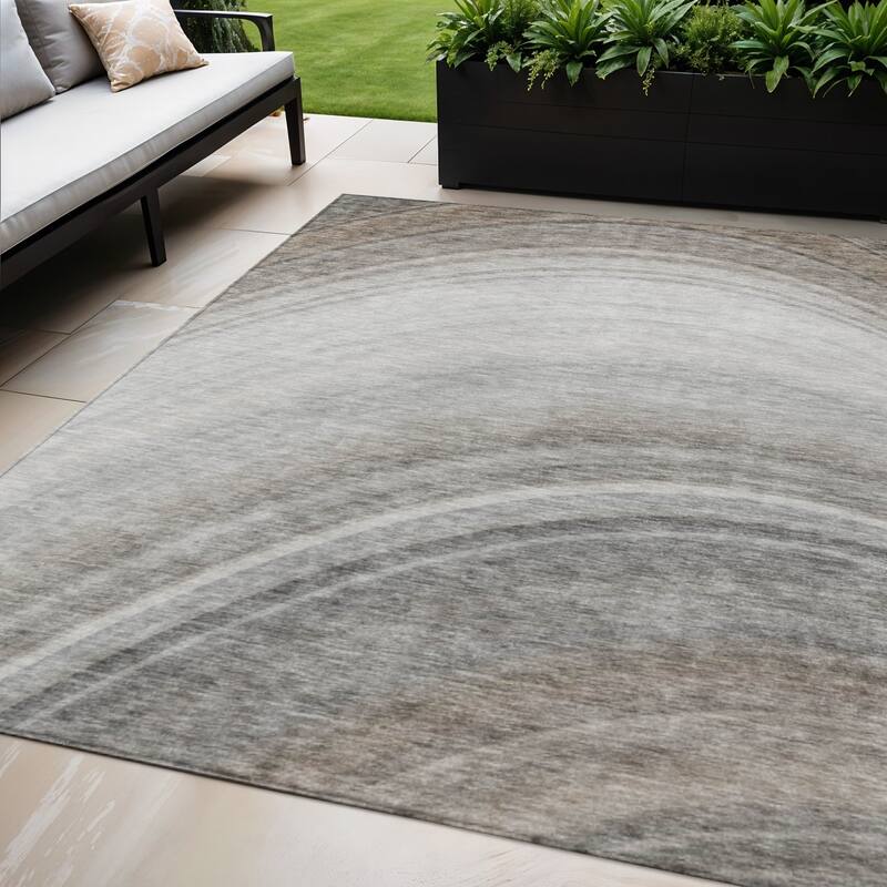 HomeRoots Abstract Transitional Rectangle Outdoor Rug - 5' X 8'
