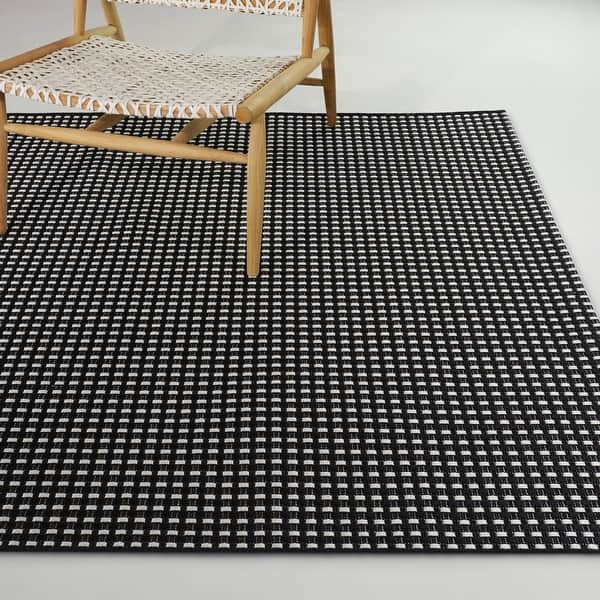 slide 2 of 5, Eduarda Checkered Indoor/Outdoor Area Rug 7'10" x 10' - Charcoal
