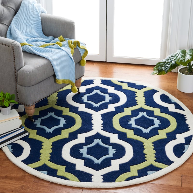 SAFAVIEH Handmade Chatham Vaka Modern Wool Rug - 5' Round - Dark Blue/Multi