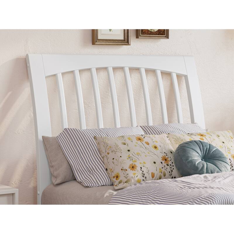 Roslyn Platform Bed with Panel Footboard and Storage Drawers