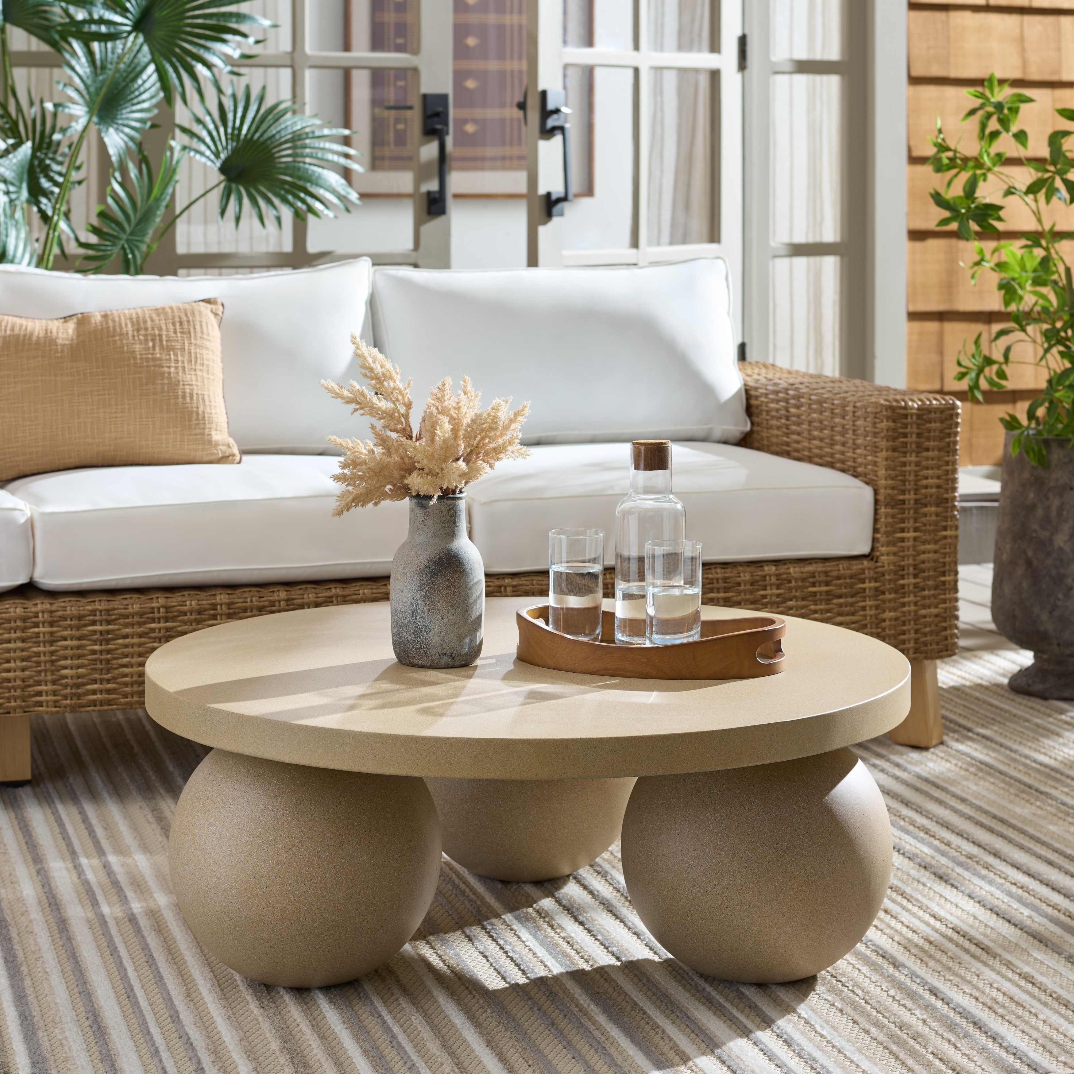 SAFAVIEH Outdoor Patio Furniture Tina 3-Ball Round Coffee Table, Sculptural Table for Indoor and Outdoor Use