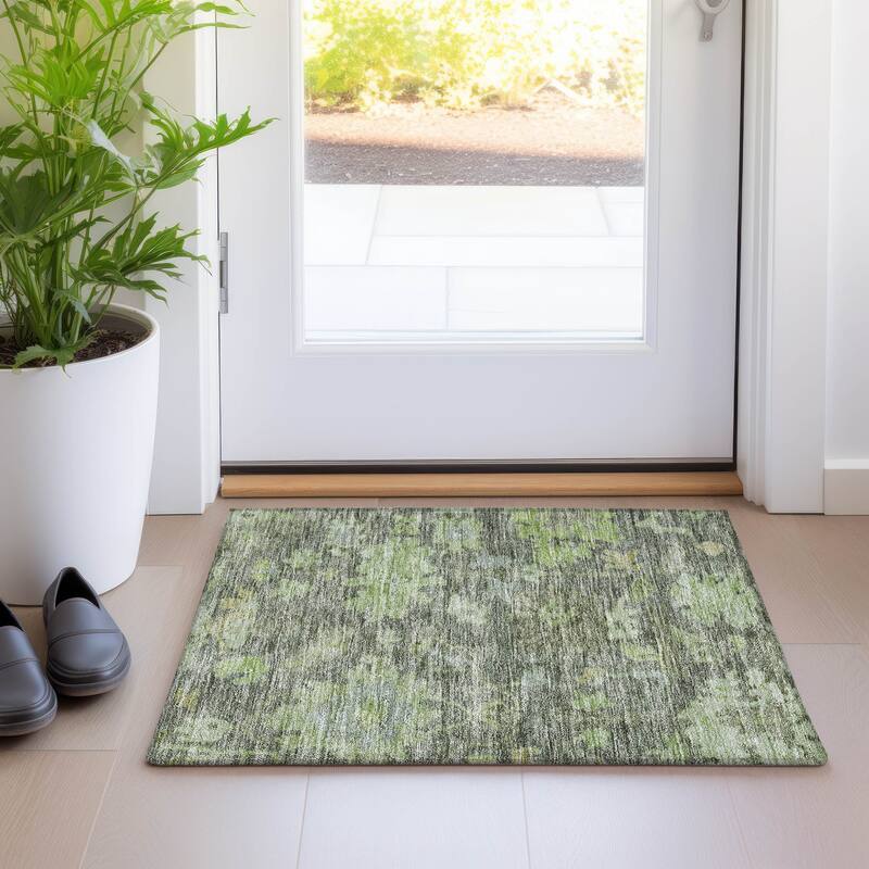 Machine Washable Indoor/ Outdoor Vintage Traditional Chantille Rug - Fern - 1'8" x 2'6"