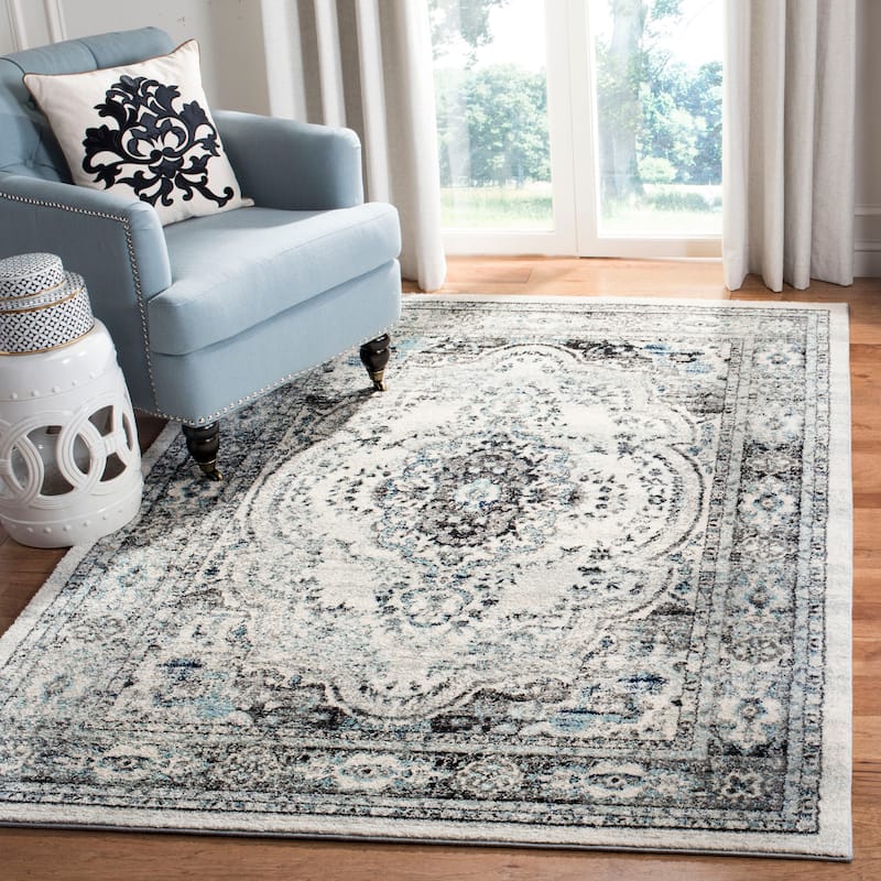 SAFAVIEH Madison Marlys Vintage Boho Oriental Rug - 5'3" x 7'6" - Light Grey/Blue