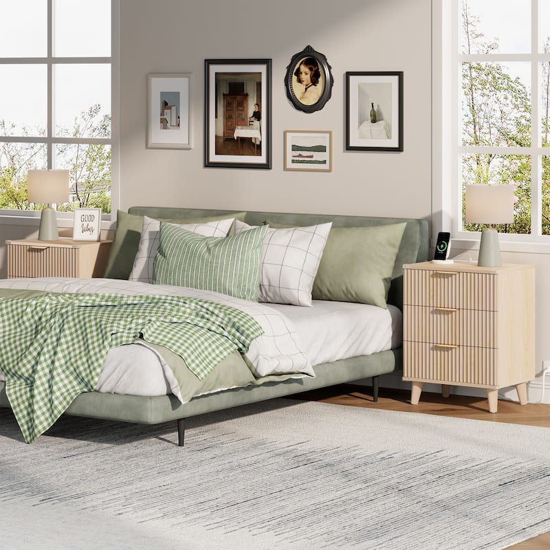 3 Drawer Dresser for Bedroom Nightstand with Charging Station