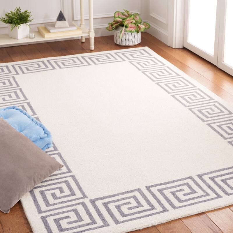 SAFAVIEH Handmade Metro Saeko Greek Key Border Wool Rug - 4' x 6' - Ivory/Grey