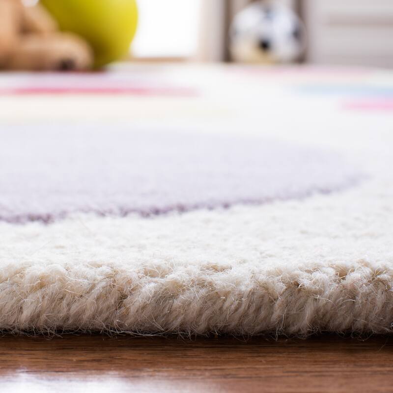 SAFAVIEH Handmade Kids Zhane Wool Rug