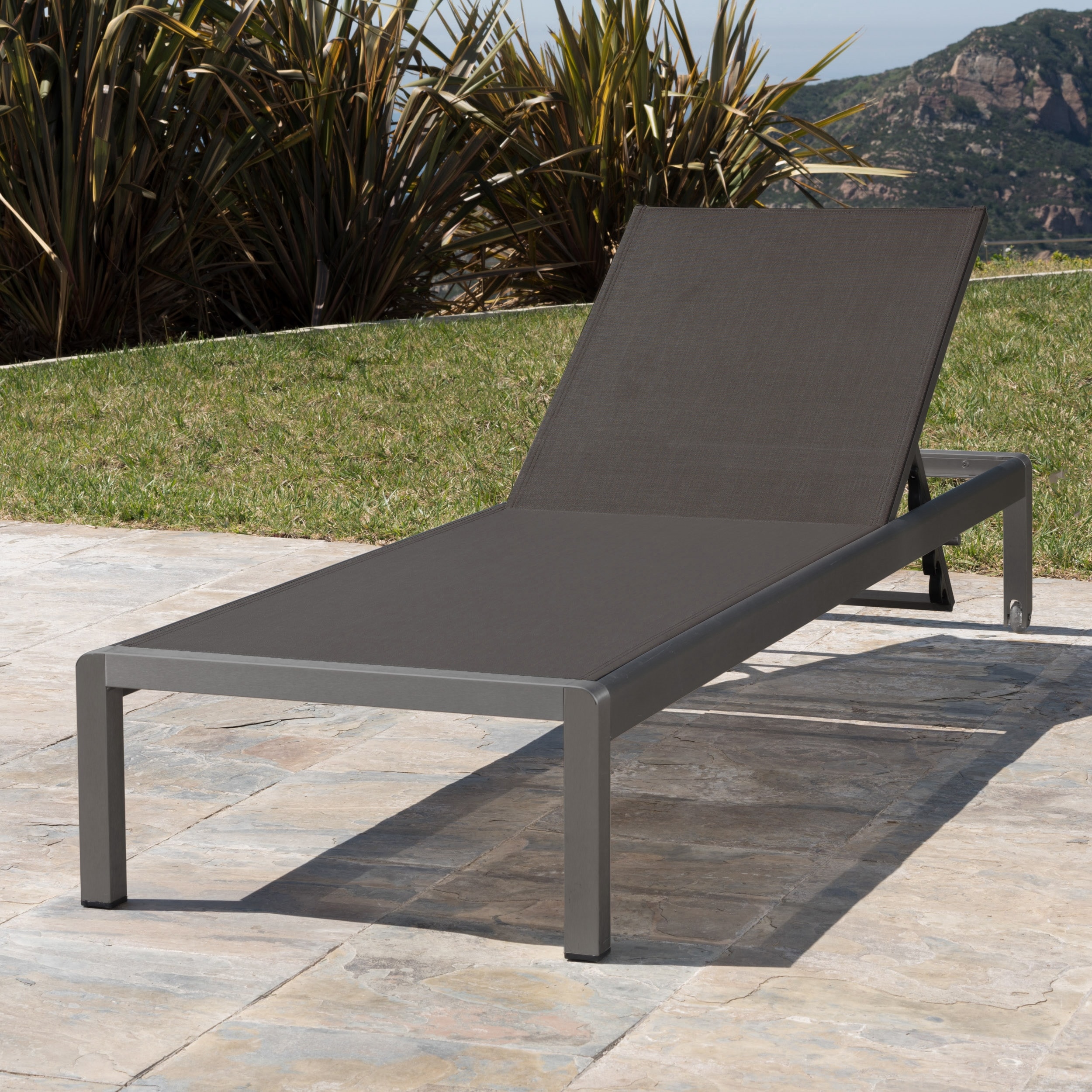 Outdoor Adjustable Aluminum Chaise Lounge Chair, Patio Pool Recliner