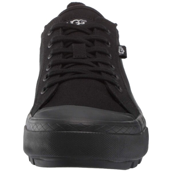 low top uggs black