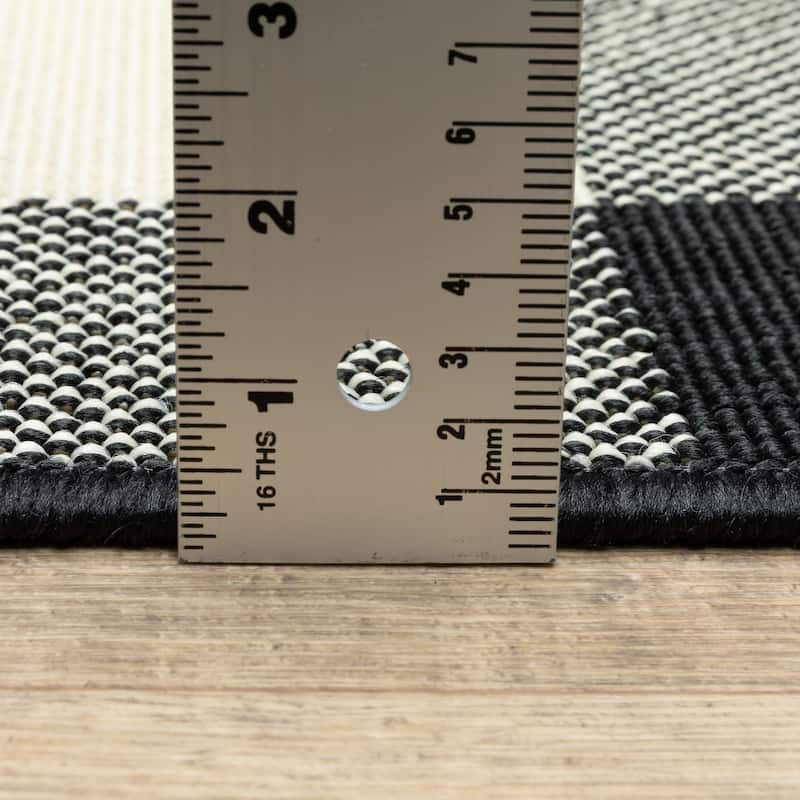 Style Haven Gingham Check Indoor/Outdoor Area Rug..