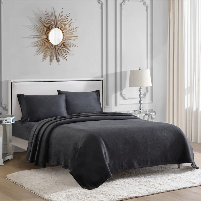 Juicy Couture Plush Sheet and Pillow Cases Set