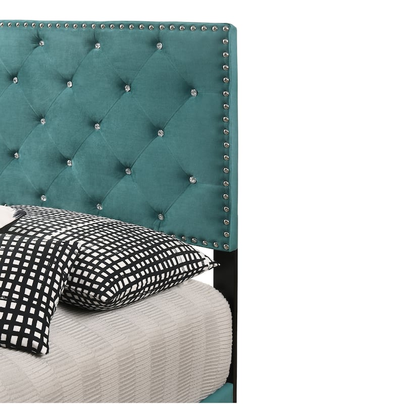 Tufted Velvet King Upholstered Panel Bed - 83" - Green