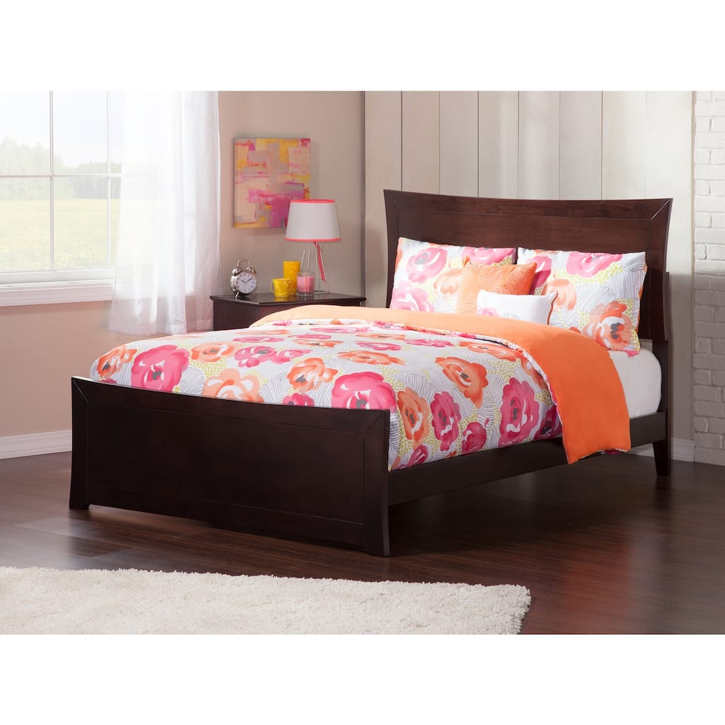 Traditional Bed Frame with Footboard - Solid Wood Bed - Elegant Bedroom Furniture - HomeStock