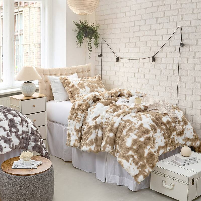 Chunky Bunny Spotty - Coma Inducer® Oversized Comforter Set