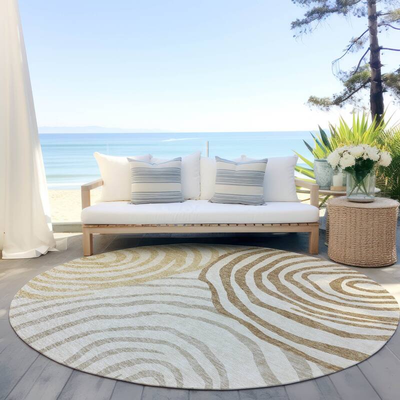 Machine Washable Indoor/ Outdoor Chantille Contemporary Dimensions Rug - Gold - 8' x 8'
