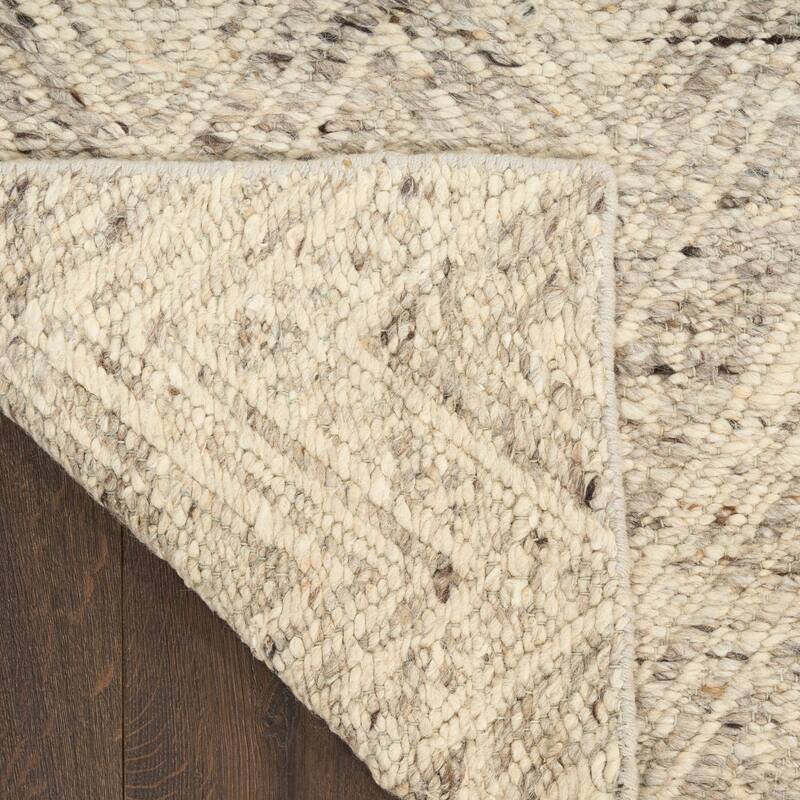 DKNY Pure Purl Modern Chevron Indoor Rug