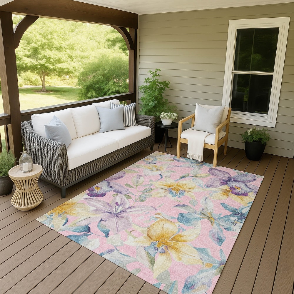 Machine Washable Indoor/ Outdoor Modern Floral Chantille Rug