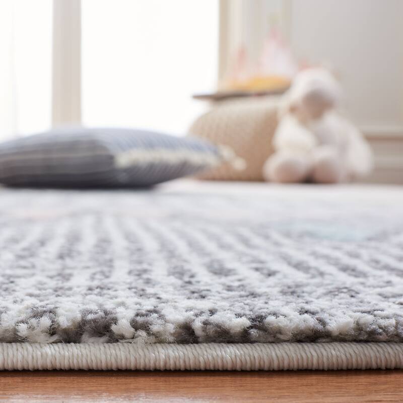 SAFAVIEH Carousel Kids Miko Boho Rug