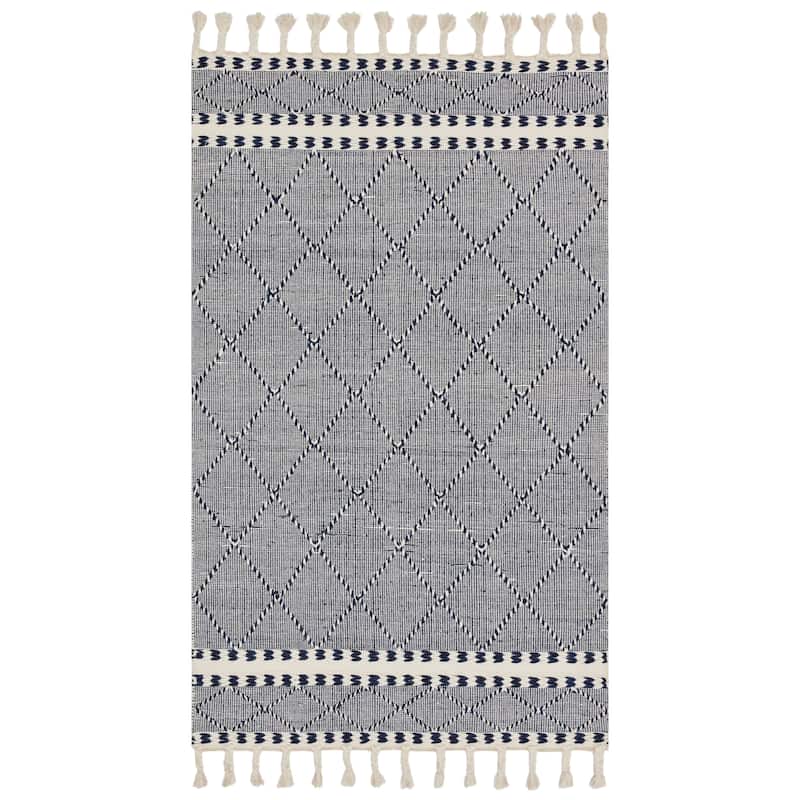 Alexander Home Isaiah Global Hand Loomed Diamond Rug