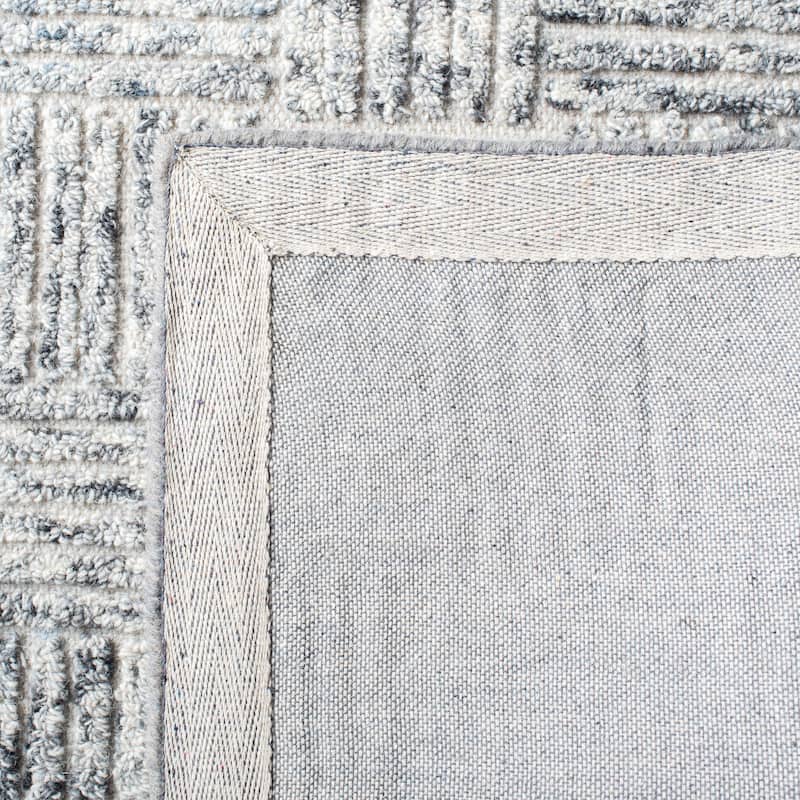 SAFAVIEH Handmade Micro-Loop Cosima Wool Rug