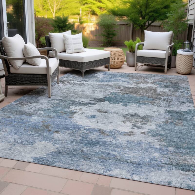 Machine Washable Indoor/Outdoor Abstract Blend Chantille Rug