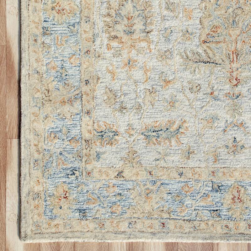 Liam Floral Hand-Tufted Wool Traditional Indoor Area Rug by Sevita