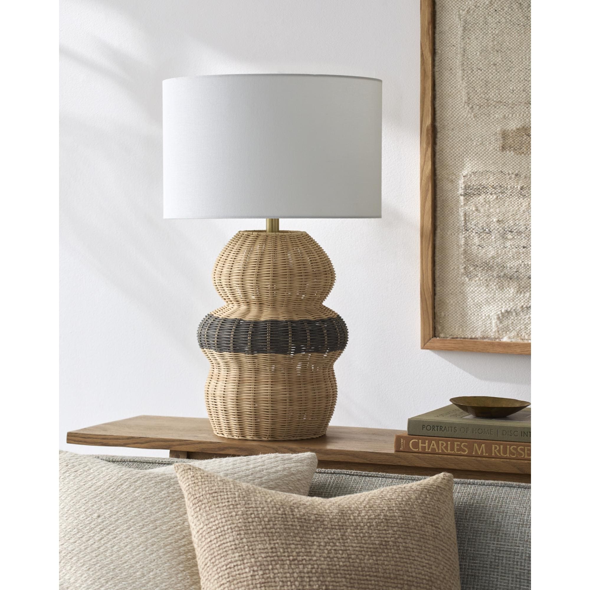 Livabliss Caylus Traditional Accent Table Lamp