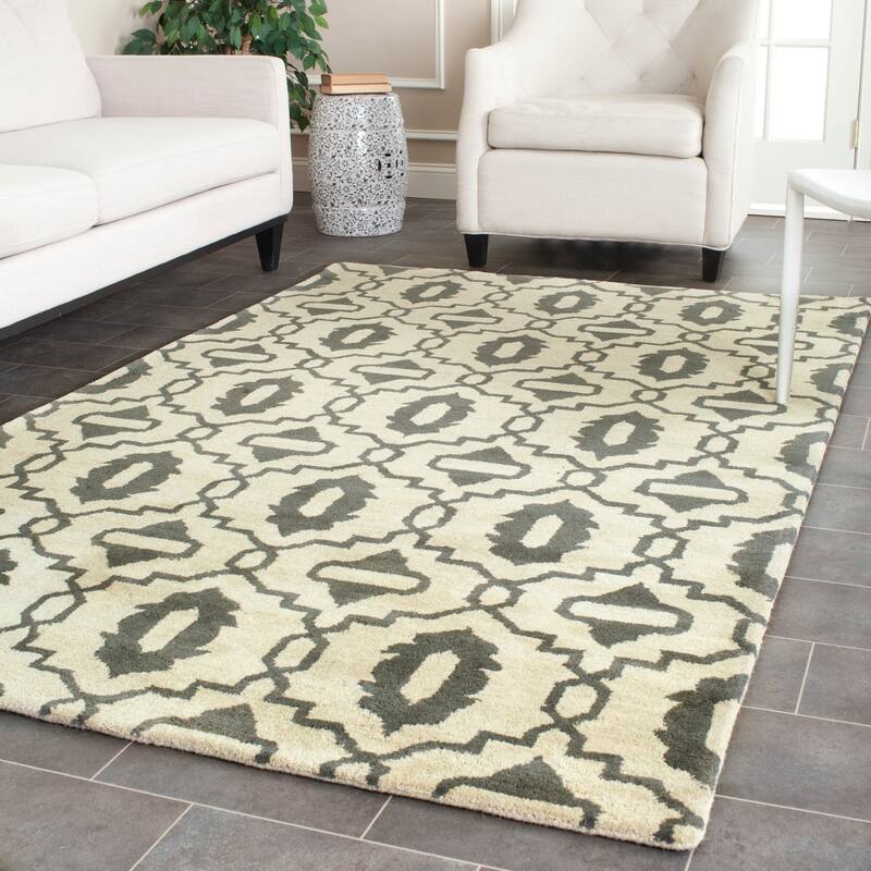 SAFAVIEH Handmade Chatham Patroula Modern Moroccan Wool Rug - 5' x 8' - Beige/Grey