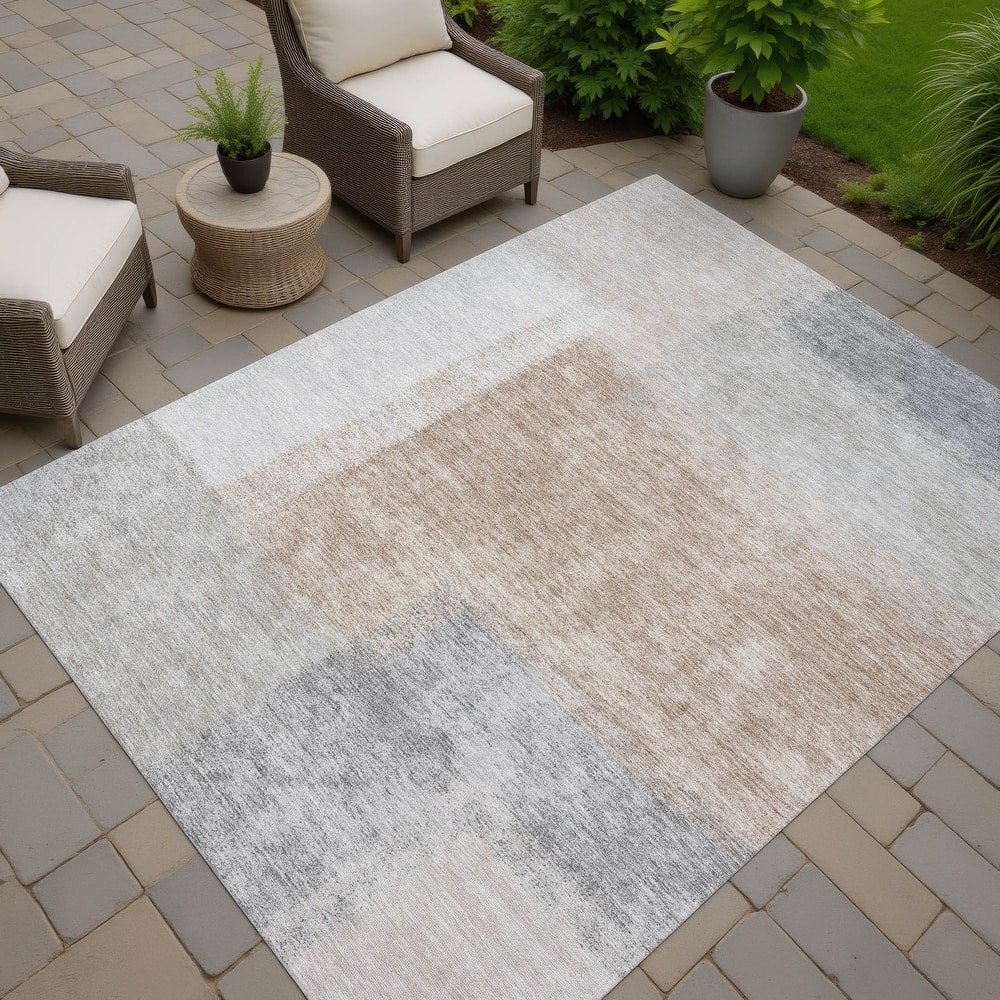 Machine Washable Indoor/ Outdoor Solid Contemporary Chantille Rug