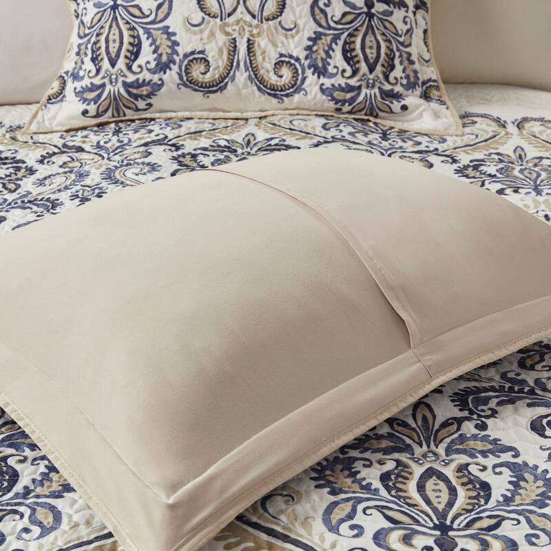 GDF Studio - Cali Reversible Paisley Quilt Set with Throw Pillows
