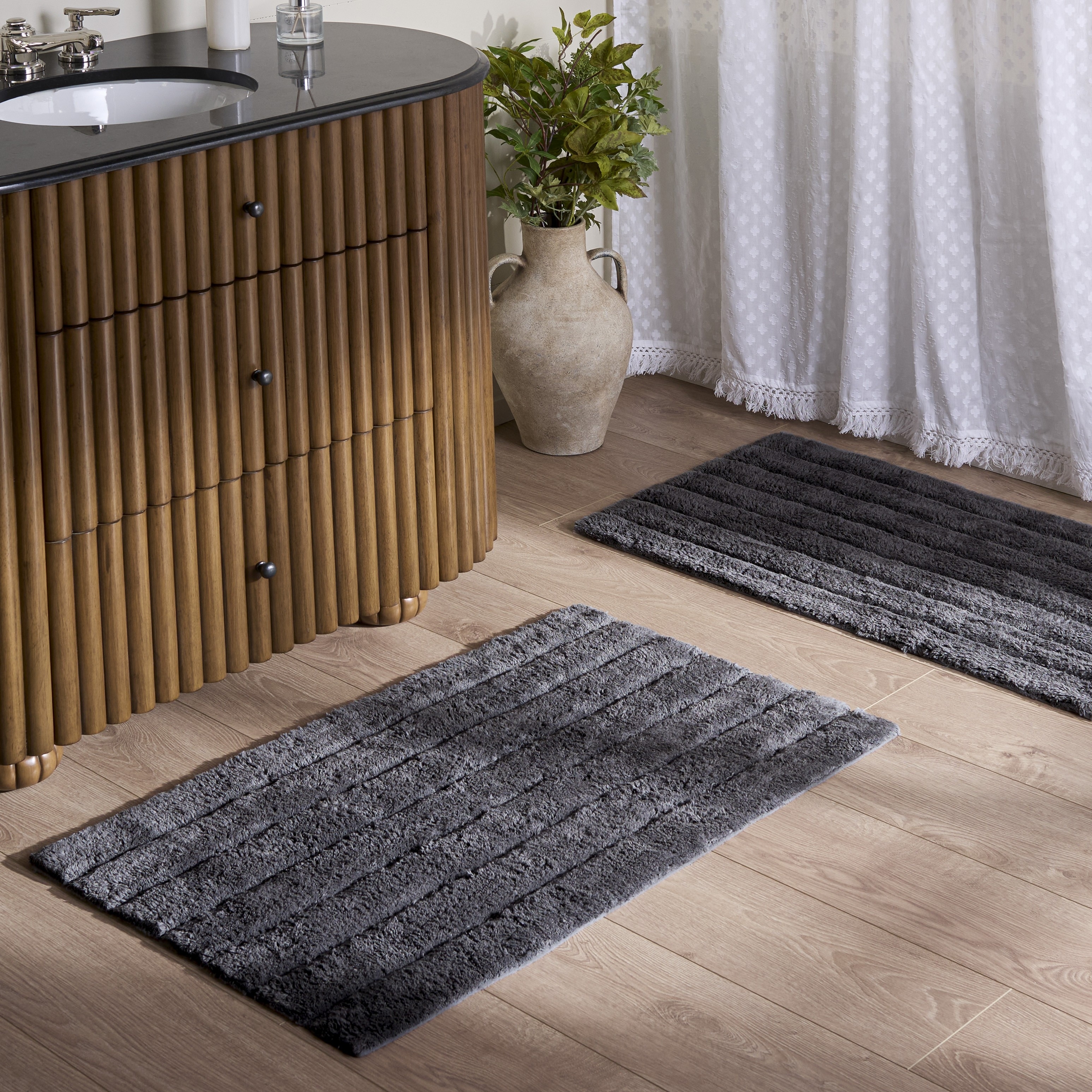 SAFAVIEH Plush Master Bath Harlow Cotton Non-Slip Bath Mat (Set of 2)