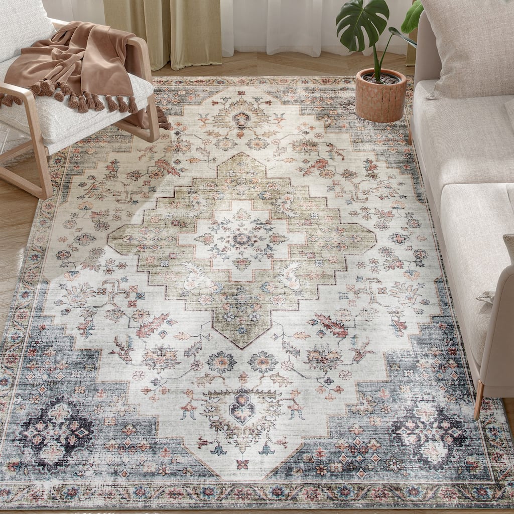 HOMCOM Washable Area Rug, 5'x7' Vintage Indoor Distressed Carpet, Retro Floor Cover Foldable, Floral Print Mat for Living Room
